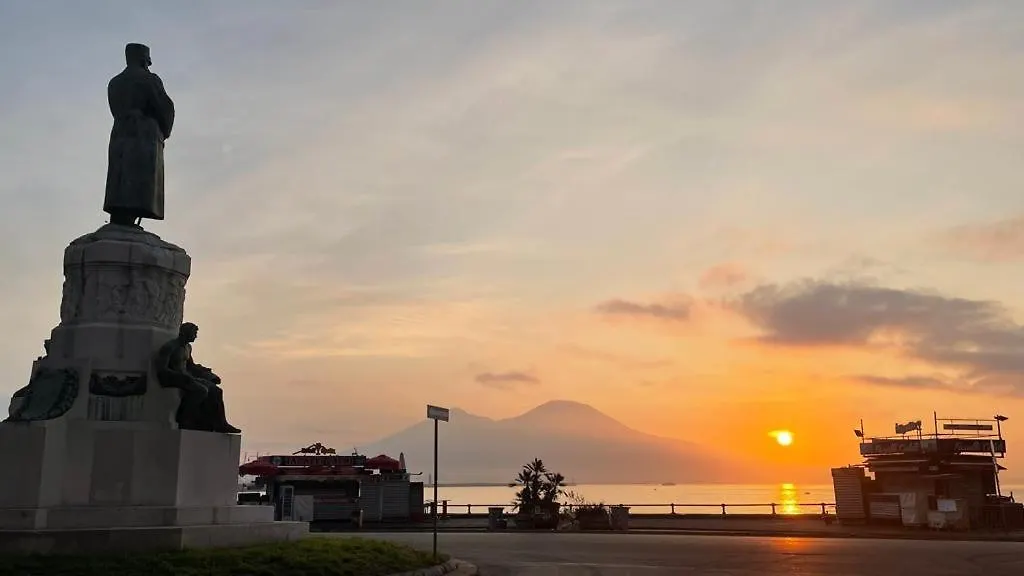 Partenope Comfort Apartment Naples
